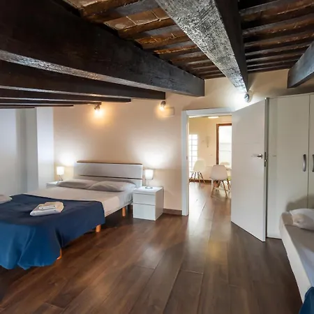아파트 Murillo Attic *